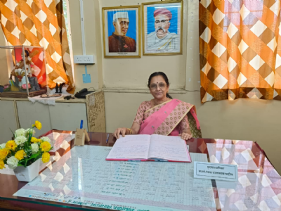 प्रेरणा माध्यमिक विद्यालय<br>
मुख्याध्यापिका
